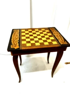 A vintage, wooden , chess board coffee table, music box - Picture 1 of 4