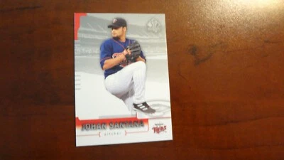 2004 SP AUTHENTIC # 17 JOHAN SANTANA  BASEBALL CARD - Image 1 of 2