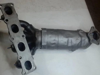 Colector de escape Jeep Cherokee 2,4 L, tracción delantera OEM PN 68081821AB Foto 1 de 2