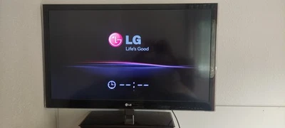 LG 42 Zoll Full HD LED TV, 106,68 Cm, DVB-C, USB, SCART, VGA, HDMI - Bild 1 von 4