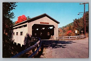 Postal puente cubierto Charlemont Massachusetts MA Bissell años 50 - Imagen 1 de 2