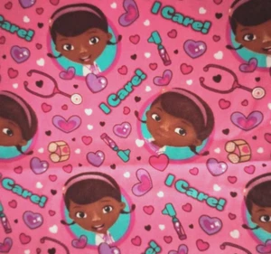 doc mcstuffins personaje divertido pieza de tela 12 por 11 pulgadas nuevo - Imagen 1 de 2