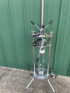 Millipore Chromatography glass Column SPKQS100012 w/stand 100/550 Quick Scale - Picture 1 of 6