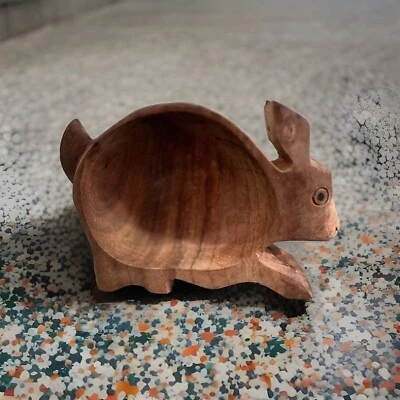 Cuenco de conejo de madera tallado a mano pieza de colección vintage Foto 1 de 4