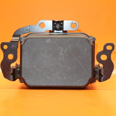 Sensor de distancia radar Lexus GS350 IS300 RC300 2018 2019 88210-07011 OEM Foto 1 de 4