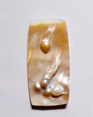 34.60 Cts Natural Mother of Blister Pearls Cabochon Loose Gemstone 50X24X4MM - Image 1 of 3
