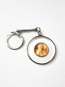 Vtg Keychain - 1975 Lincoln 1 Cent Penny Coin in Lucite 50 YEARS Old Silver - Picture 1 of 5