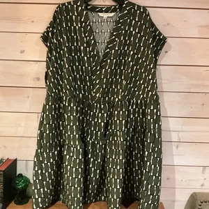 New With Tag 52 Seven 2X Olive Green Dress White/Black Design Dress Stylish - Picture 1 of 4