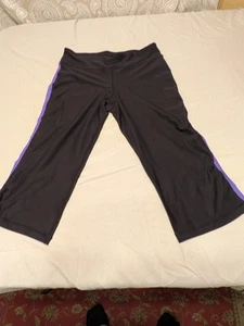 Nike Dri Fit Wide Leg Leggings Womens M (8-10) Capris Black w Purple Leg Stripe - Picture 1 of 11