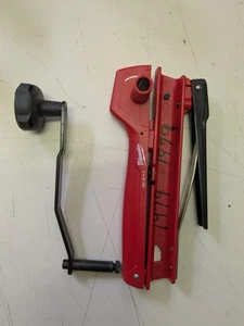 Milwaukee 48-22-6111 Armored Cable Cutter w/ Self Adjusting Armor Clamp - Picture 1 of 3