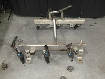 Pontiac Grand Prix 2004-2008 3,8 L OEM riel de combustible con juego de inyectores y conectores 07 Foto 1 de 4