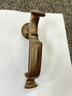 "Antiguo llamador de puerta de latón macizo en forma de S de 7,5""" Foto 1 de 4