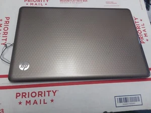 Cubierta trasera HP Diamond Bronze Pavilion G62 ZYE3AAX6TPL03BDN026 3AAX6LCTPL0 #8063 - Imagen 1 de 6