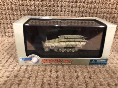 Dragon Armor 1:72 Sd.Kfz.251/7 Pionierpanzerwgn, Ausf D, Warsaw 1944, No. 60313 - Image 1 of 4