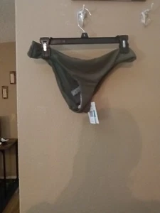 Green Bikini Bottom Size Large New With Tags - Picture 1 of 3