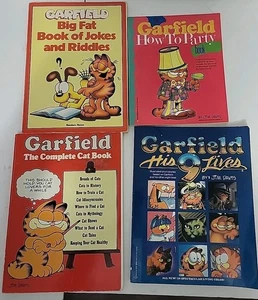 Lot of 4 Garfield Books, paperback: jokes, how to party, cat book - Picture 1 of 5
