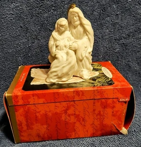 Punze 1997 Gottes Geschenk der Liebe Andenken Ornament Porzellan Josef Maria Jesus - Bild 1 von 3