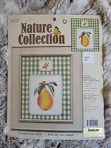 NEU ungeöffnete FREIZEITKUNST GEZÄHLTE KREUZSTICH-KIT #115550 ""GOLDENE BIRNE"" Matte - Bild 1 von 3