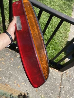 ❤️1994-1996🔥LUZ TRASERA PASAJERO DERECHO LEXUS SC300 TOYOTA SOARER*F-03* Foto 1 de 4