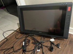 Wacom DTK2200 Cintiq 22HD Display Tablet With Pen/Cords/AC NO STAND see discript - Photo 1/6