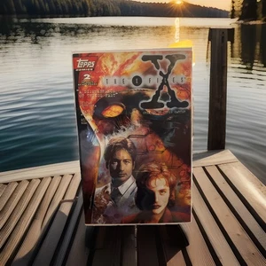 The X-Files No. 2 1995 Tops Comics Mint - Picture 1 of 1