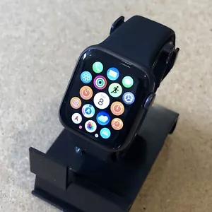 Apple Watch Series 6 S6 40mm GPS Alu Case ML Black Sport Band Battery Health 93% - Picture 1 of 10