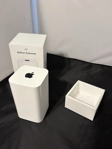 Apple A1521 AirPort Extreme Base Station Wireless Router with Power Cord - Picture 1 of 3