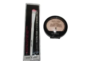 Wet n Wild Photo Focus Pressed Powder #821E Warm Light Sealed + Brush - Picture 1 of 2