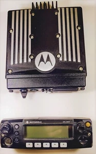 Motorola XTL2500 800 MHz SmartZone P25 Cyfrowe radio mobilne M21URM9PW1AN Pilot - Zdjęcie 1 z 26