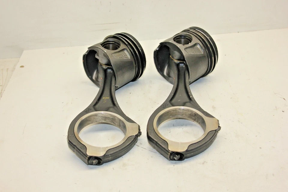 Piston, Rings & Connecting Rod Left + Right for 10-19 Sprinter 2500 3500 (VN33) - Image 1 of 4