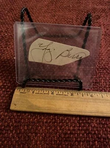 Yogi Berra Signed 1.5x3 cut autograph - Yankees HOF PSA - Picture 1 of 2