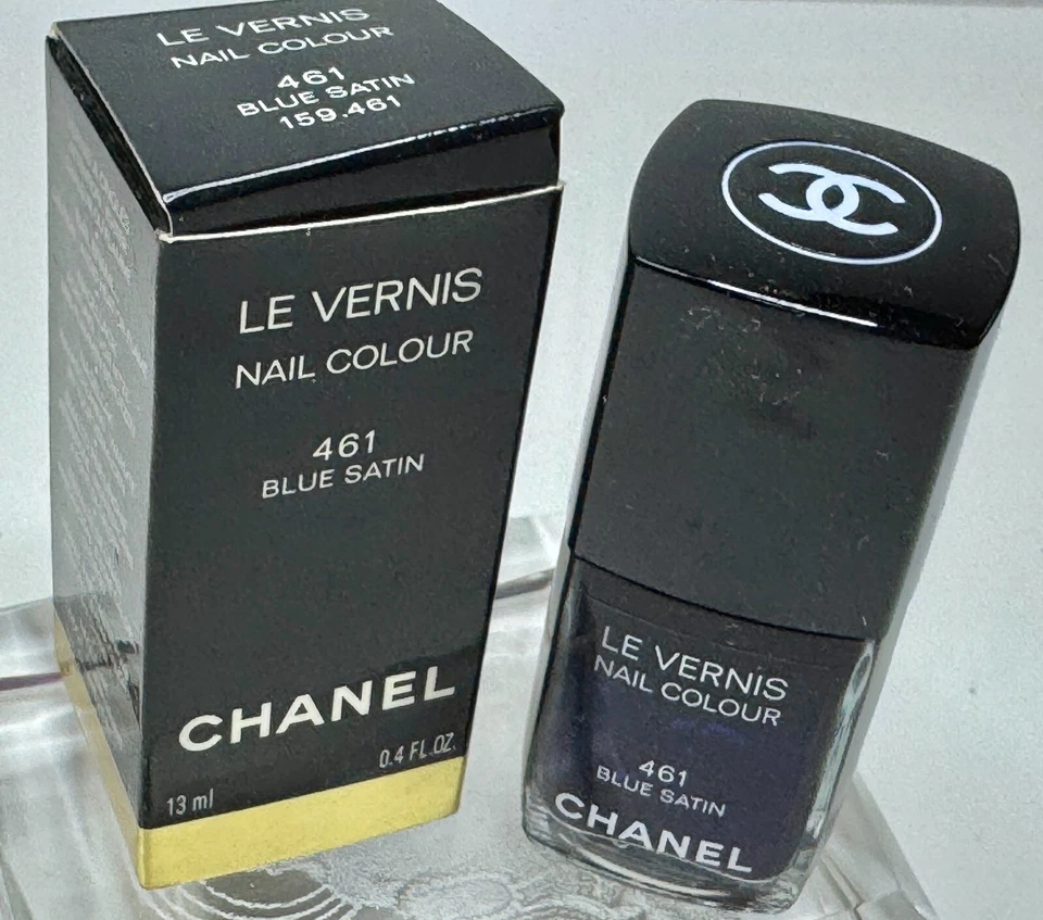Esmalte de uñas # 461 AZUL SATINADO de Chanel Le Vernis nuevo en caja Foto 1 de 1