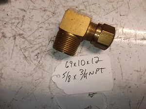 69x10x12 Air Brake Adapter Male Connector 90° Elbow 5/8" Tube OD x 3/4" NPT - Picture 1 of 1
