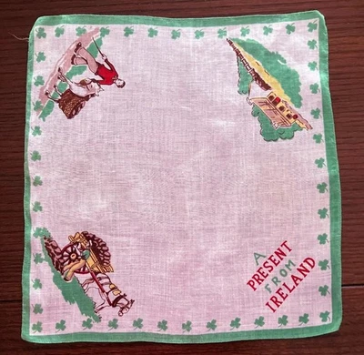 Pañuelo de lino irlandés de recuerdo vintage de Irlanda con símbolos tréboles verdes Foto 1 de 3
