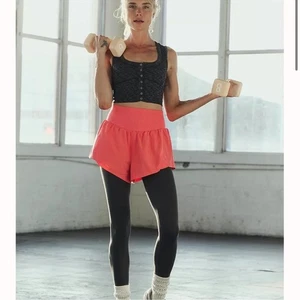 Nuevos Pantalones Cortos Free People Movement Carpe Diem Atléticos Tiro Alto Neón Coral XL - Imagen 1 de 9