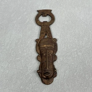 Apribottiglie vintage in ottone tribale Tiki RARO - Foto 1 di 4