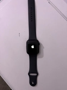 Apple Watch SE 2 44mm GPS, Black - Photo 1 sur 2