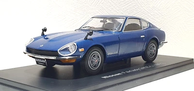 1/24 Hachette 1971 NISSAN FAIRLADY 240 Z-L BLUE w/Case diecast model Approx 7" - Image 1 of 4
