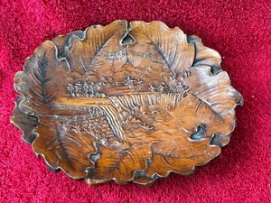 1930s NIAGRA FALLS Souvenir BURWOOD Carved Change Dish Bowl Maple Leaves - Picture 1 of 4