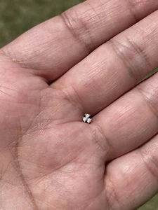 Anillo con 3 diamantes naturales genuinos nariz fino trinidad oro amarillo macizo 14k 20 g - Imagen 1 de 3