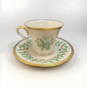 Lenox Ivory China Holiday Tea Cup and Saucer Holly Berry Gold Rim - Picture 1 of 15