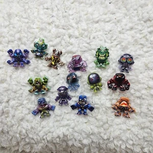 Spin Master Million Warriors Mini Figures Lot including 1 Rare Metal Figure - Picture 1 of 9