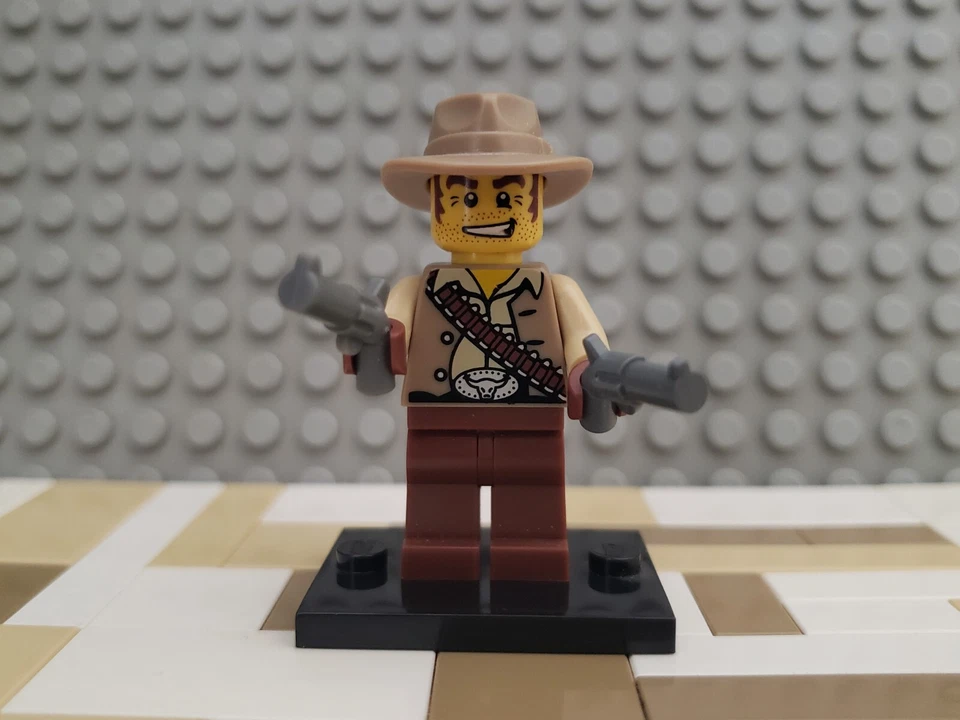 Minifigura LEGO Cowboy - 8683 série colecionável 1 CMF - Imagem 1 de 1