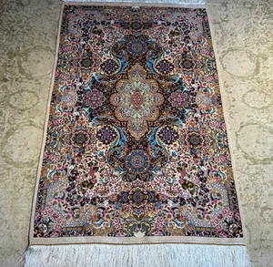 Silk Rug 3 x 5 ft High Quality Cream White Medallion Design Carpet - Picture 1 of 7