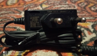 Charger CST-15 For Sony Ericsson W350 W380 W550 W595 W610 W660 W700 Euro PIN - Изображение 1 из 3