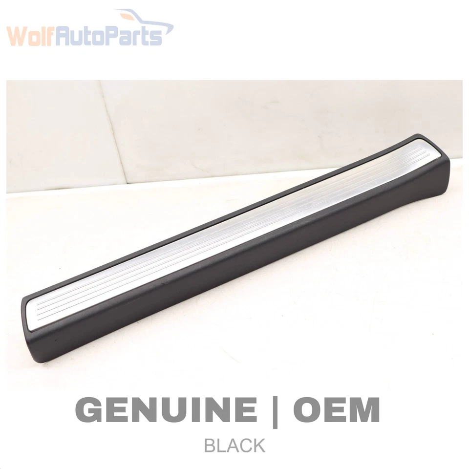 Mercedes-Benz Maybach S560 2018-2019 - Panel de umbral de puerta delantera derecha / placa de desgaste Foto 1 de 4