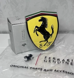 Ferrari 458 Italia Spider Speciale Fender Shield Badge Emblem 82746100 - Picture 1 of 4