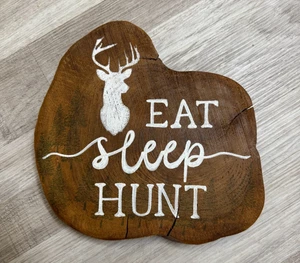 Wooden wall decor 'Eat Sleep Hunt' - Picture 1 of 4