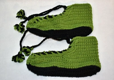Zapatillas Calcetines Hechos a Mano Tejido Verde y Negro Vintage  Foto 1 de 4