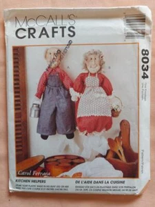 Ayudantes de cocina McCall's 8034 21" portabolsos abuela y abuelo patrón - Imagen 1 de 2